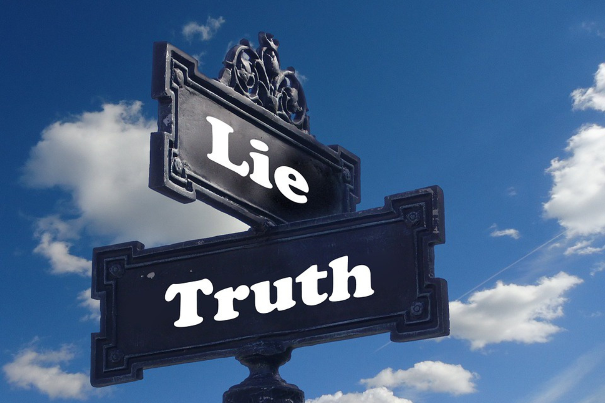 Read more about the article Who Are the People Who Tell You the Truth? The Power of Listening and the Courage to Confront with Love